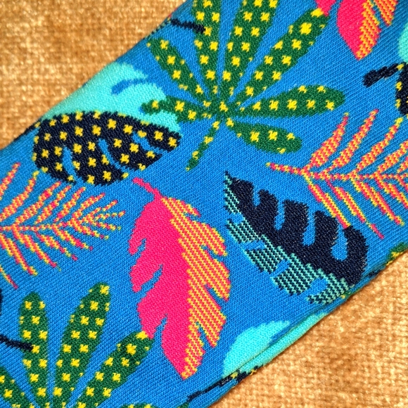 NWT Two Pairs HOTSOX Socks Bundle - Picture 3 of 9